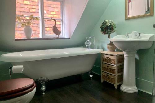 Stunning 18th Century 5 Bed House Old-town Hastings