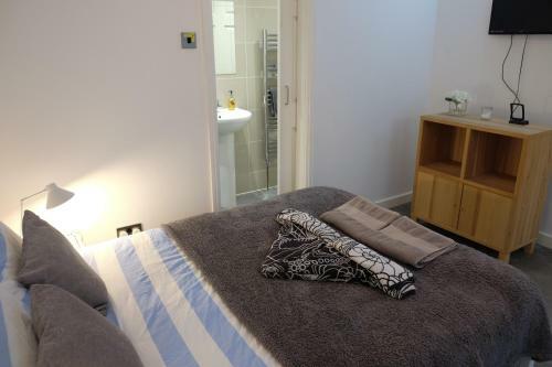 Contemporary Two Bedroom Two Bathroom Apartment