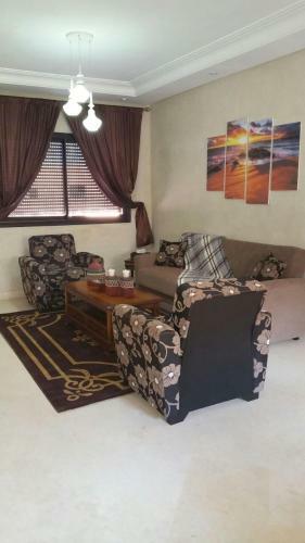 Mouzdalifa Apartment In City Center