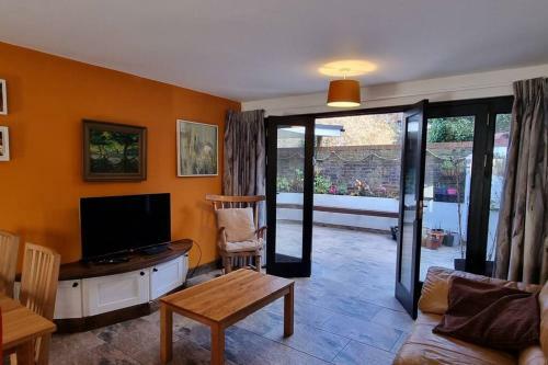 Fantastic Modern House, Central Old Town