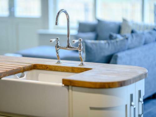 Hevenington Farmhouse-uk12456