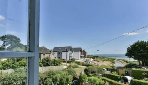 Solent Sea View Beach Cottage