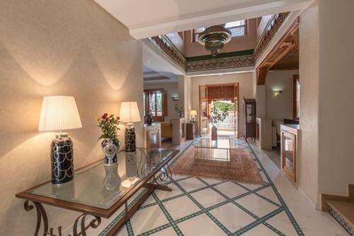 Hostal Villa Riad Les Deux Golfs & Spa