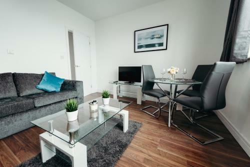 Arlan Apartments Comfort And Ease, Hinckley