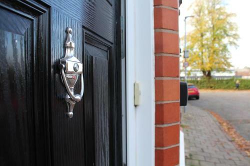 Chester Town House, Close To The City!