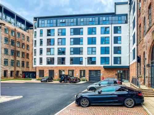 ?onpoint - Modern 2 Bed Apartment Close To Centre?