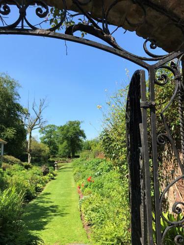 Carnell Country Estate