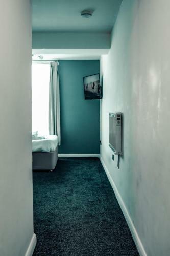 Dealhouse Apartments 10
