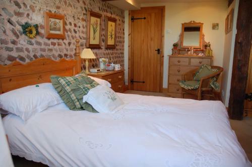 Bed & Breakfast Clayton Wickham Farmhouse
