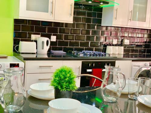 London Luxury 2bed, Reception, Garden, Apartment