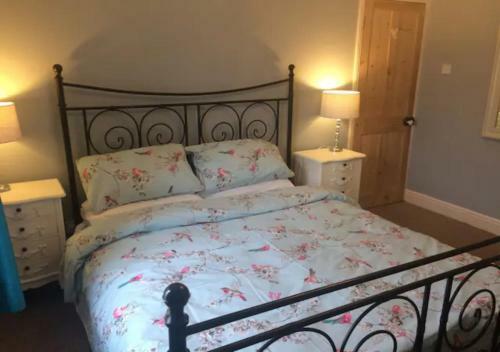 Kettering Corporate Isham - Sleeps 8