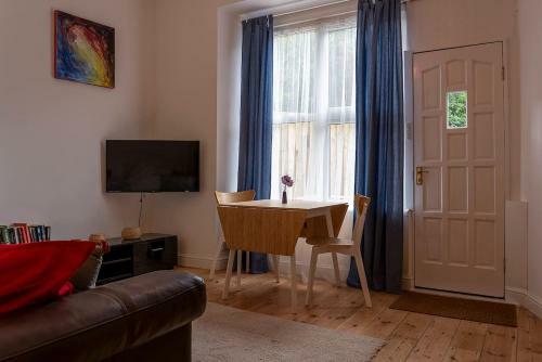 The Old Rectory Southcott Apartment