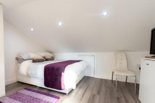6 Bedroom House - Perfect For Professional Stays