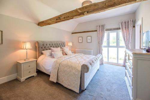 Chapel Cottage Pond Hall Farm Hadleigh Air Manage Suffolk