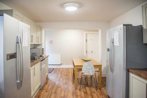 Hostal Stunning Room - Amazing Location - Room 4