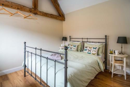 The Cow Shed, Modern Barn Conversion, Kenilworth