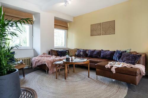 Mint Mill: New Riverside Apartment In Historic Mill