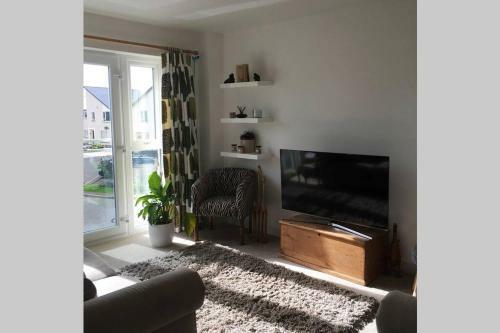 Luxury House, Private Garden, Free Parking