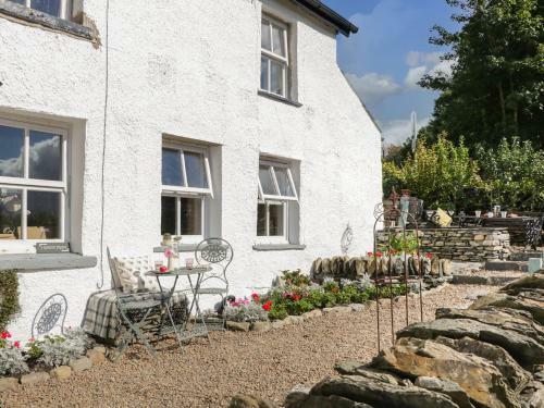 1 Sunny Point Cottages