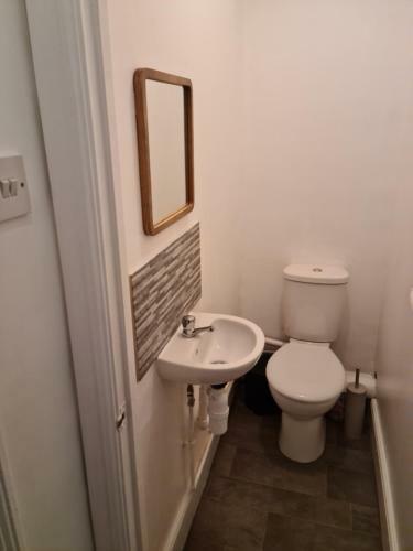 Apartamento Fields Home A Stunning 3 Bedroom-sleeps 6