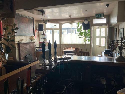 Hostal Queen Charlotte