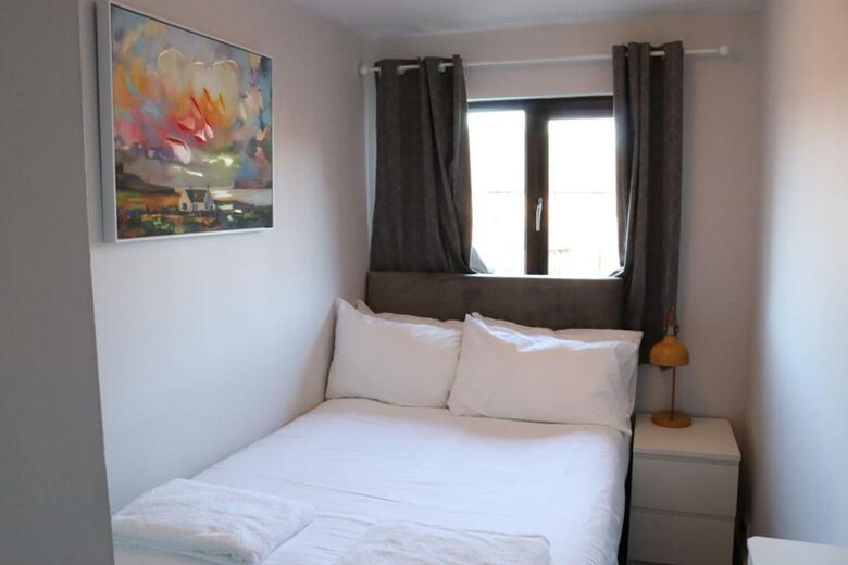 Sterling Apartment, Dartford 5