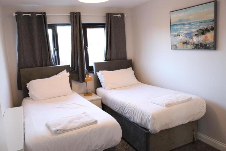 Sterling Apartment, Dartford 5