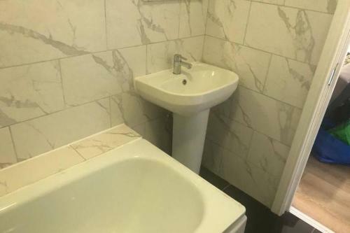 The Dartford Five Bedrooms Attractive House
