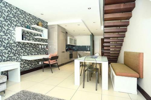 Melrose Arch Luxury Apartment