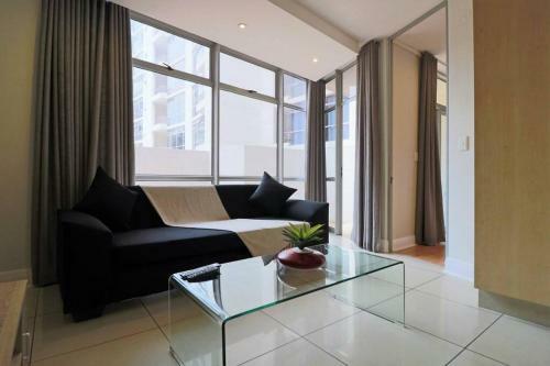 Upmarket Sandton Hydro Park Apartments