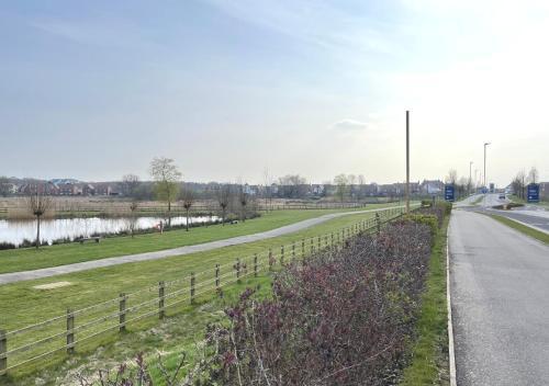 Ashford Holiday Home Sleeps 6