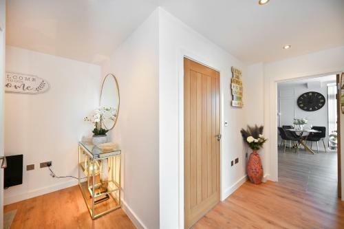 Apartamento Modern & Spacious 2br Apt Seaside Stay