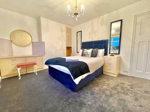 Spacious, Bright, Private 3 Bed Family Home