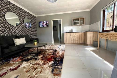57 On Stighling Luxury Studio Apartment 4