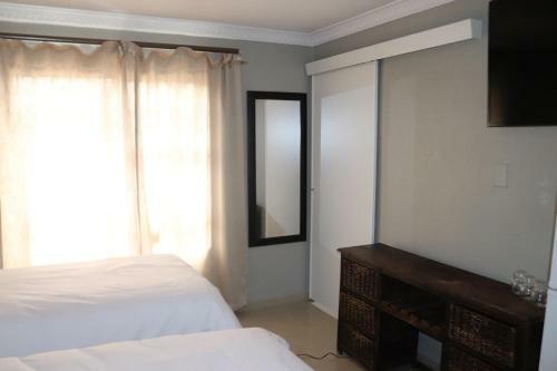 Hostal Tlelakufuma Guest House