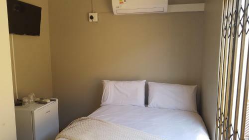 Hostal Tlelakufuma Guest House