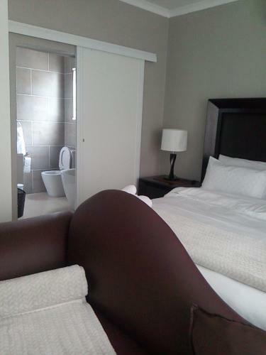 Hostal Tlelakufuma Guest House