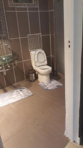 Robertsham (Halaal) Self Catering Cottages 2