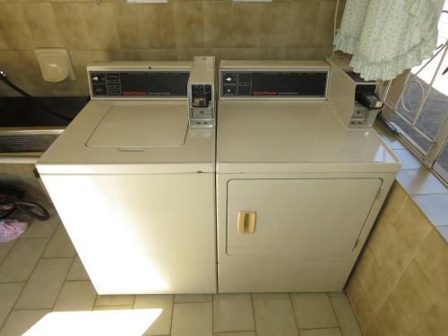 9 - Non Smoking Ground Floor Apartment - Bedfordview