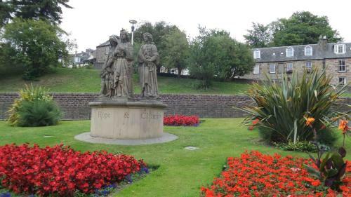 Easdale House Apartments