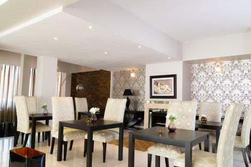 Hostal The Houghton Villa