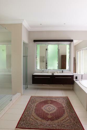 Hostal The Houghton Villa