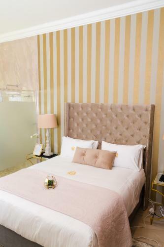 Hostal The Houghton Villa