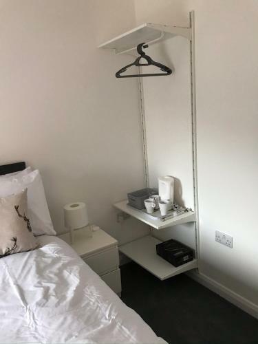 Hostal Thistle House