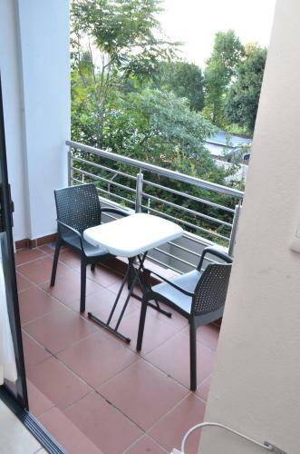 The Cube Apartments, Unit 34 On de La Rey Road