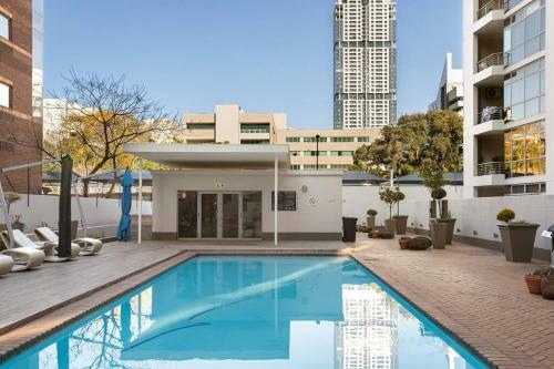 Hydro Apartments In Sandton - 2 Bedroom