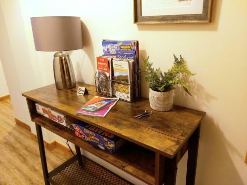 Inverness City Centre Apartment With Elevator And Google Chromecast