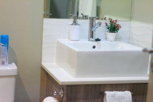Beautiful 1 Bedroom Apartment