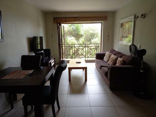 Sandton Apartment 16 - Large 1 Bed