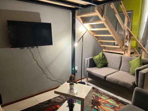 Unique Loft Apartment In Marshalltown